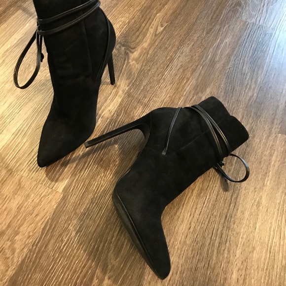 Saint Laurent suede lace up ankle boots - Picture 2 of 7